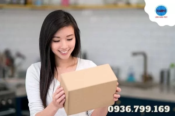 gửi hàng qua đài loan bằng bưu điện 
